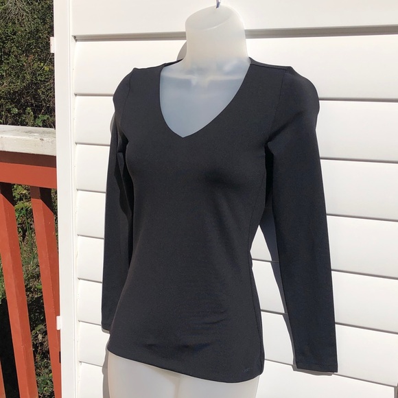 NWT Aritzia Contour Top in Black - Picture 5 of 9